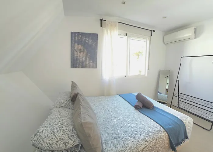 Hexagon By Namaste Elite Apartment