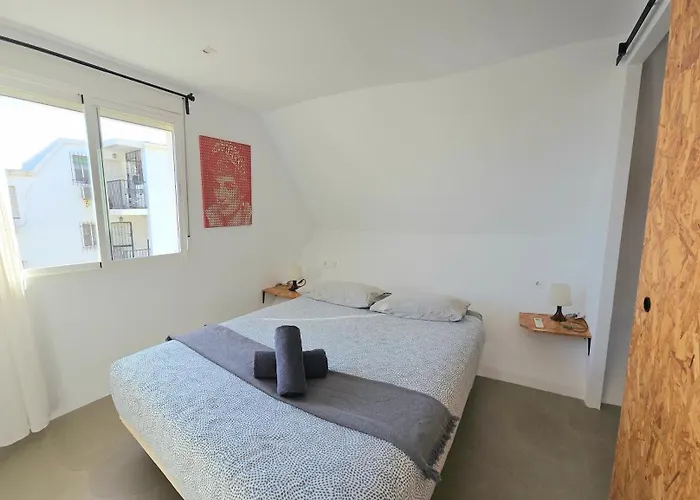 Hexagon By Namaste Elite