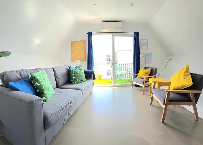 Hexagon By Namaste Elite *