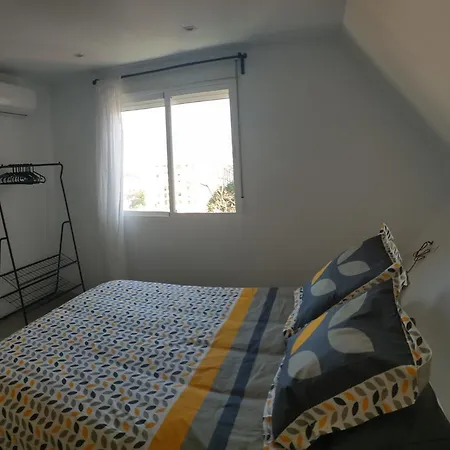 Apartment Hexagon By Namaste Elite